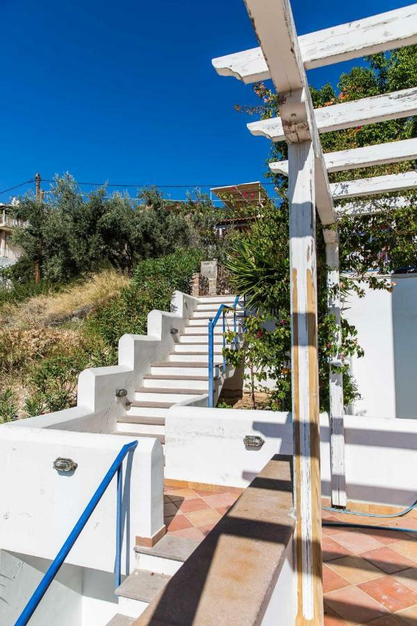 Villa Euphoria In Aegina, A' Marathonas Bay Exterior foto